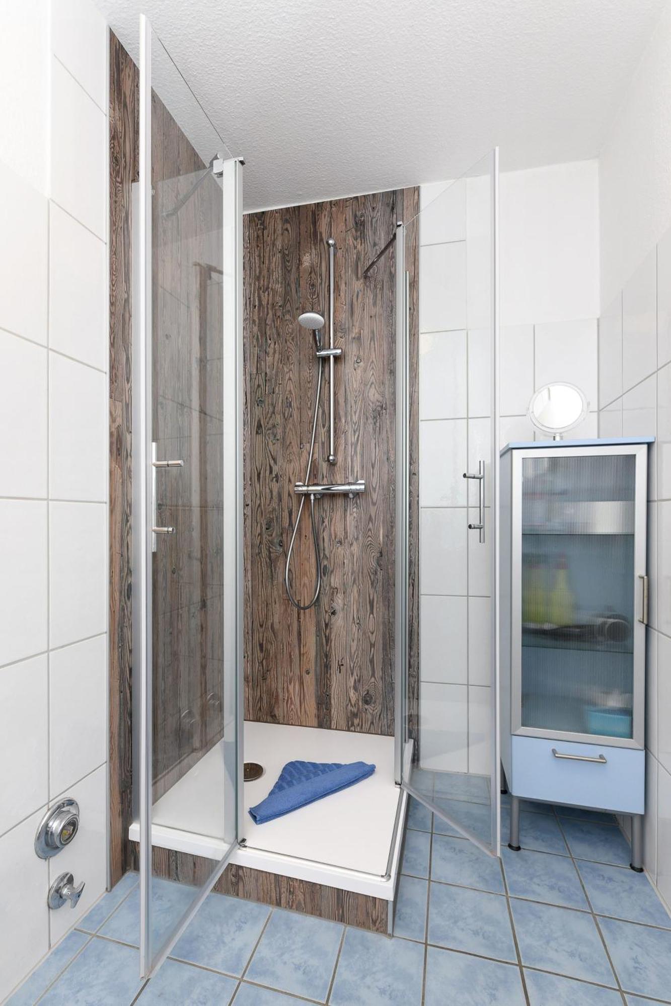 Haus Hafenblick Apartment Bensersiel Exterior photo