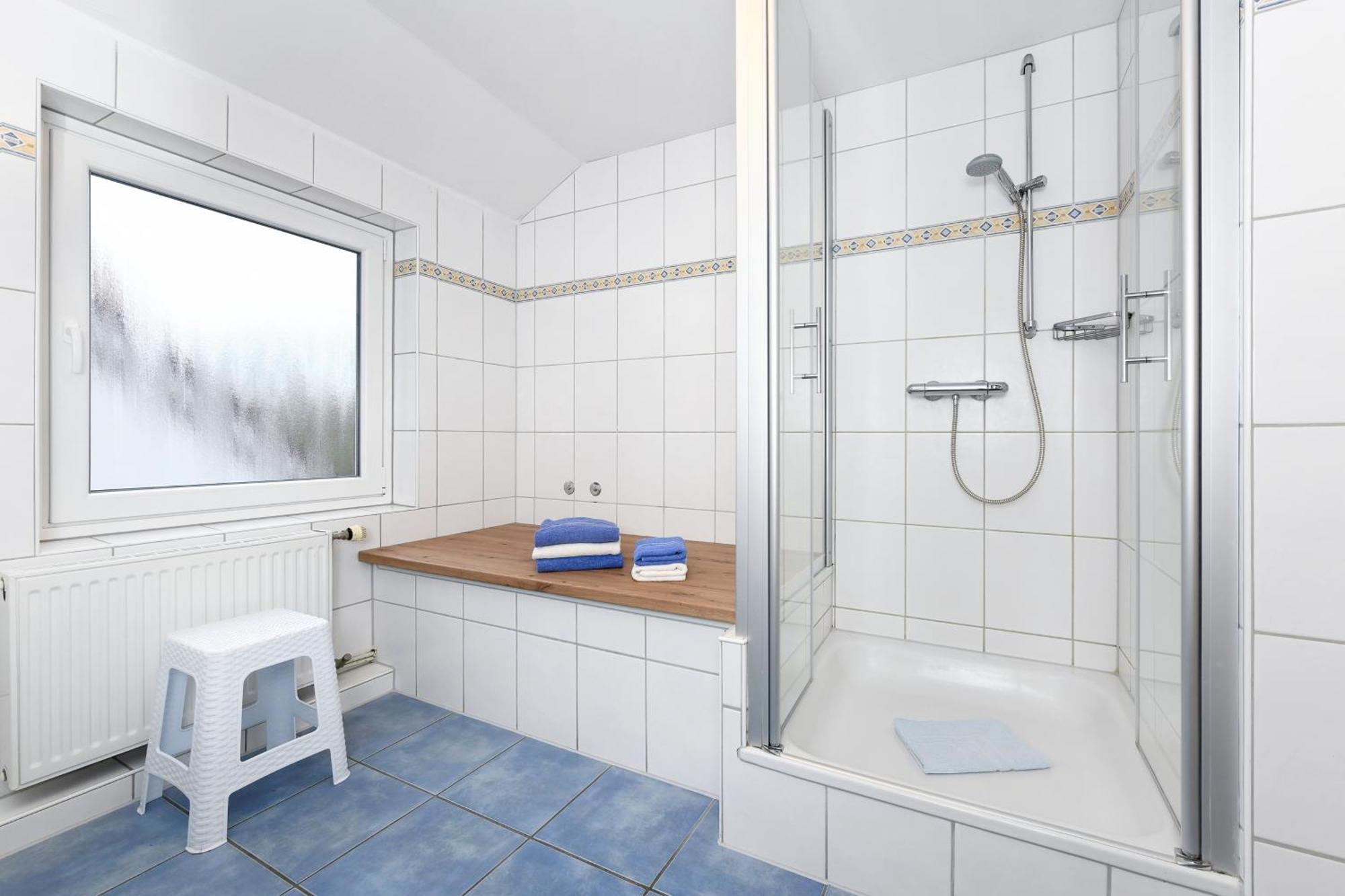 Haus Hafenblick Apartment Bensersiel Exterior photo